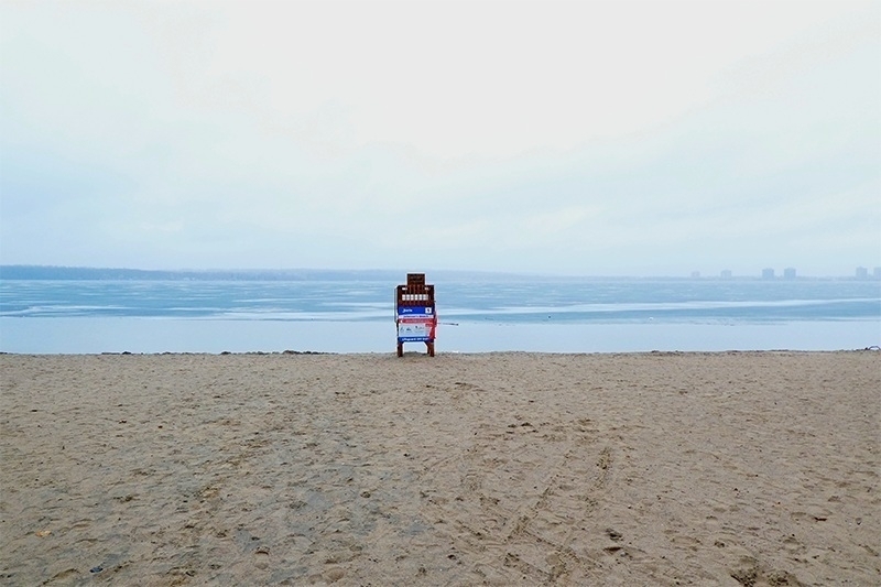 Lake Simcoe in the spring haz